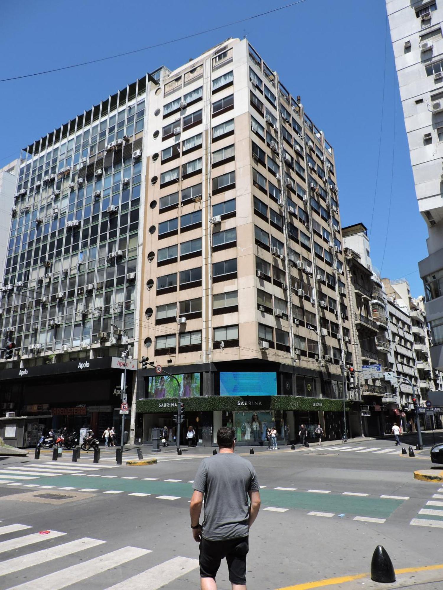 4 Ventanales Sobre La Avenida Corrientes Lejlighed Buenos Aires Eksteriør billede